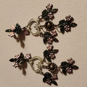 Vintage flower earrings